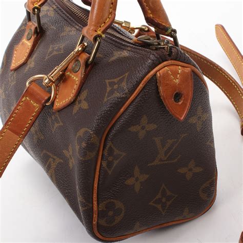 what leather does louis vuitton use